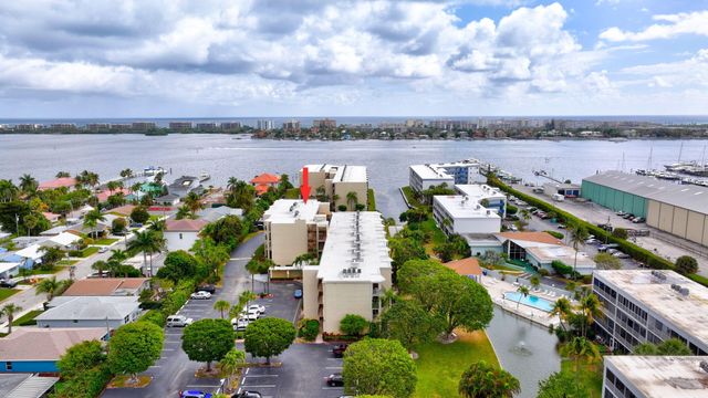 890 N Federal Highway 403, Lantana, FL 33462