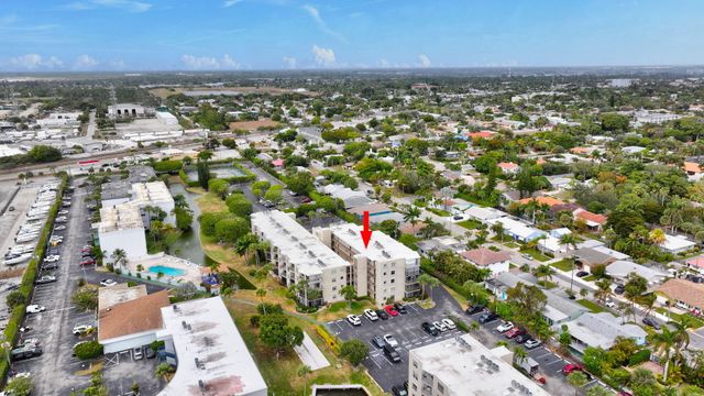 890 N Federal Highway 403, Lantana, FL 33462