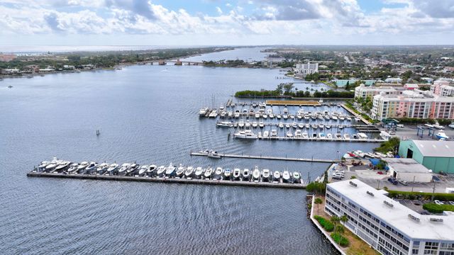 890 N Federal Highway 403, Lantana, FL 33462