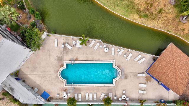 890 N Federal Highway 403, Lantana, FL 33462