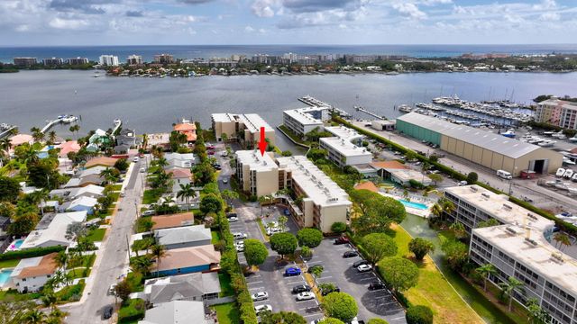 890 N Federal Highway 403, Lantana, FL 33462