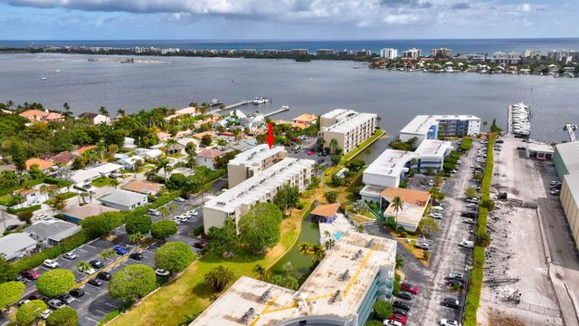 890 N Federal Highway 403, Lantana, FL 33462