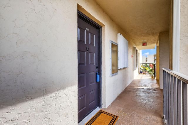 890 N Federal Highway 403, Lantana, FL 33462