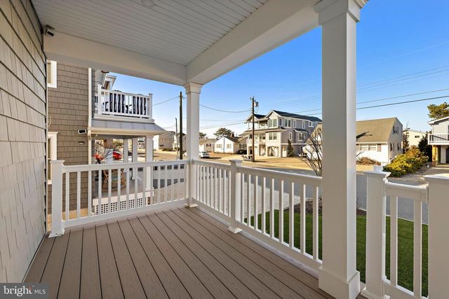 262 N 1ST ST, Surf City, NJ 08008