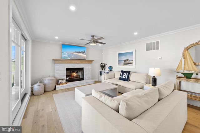 262 N 1ST ST, Surf City, NJ 08008