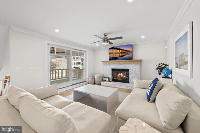 262 N 1ST ST, Surf City, NJ 08008