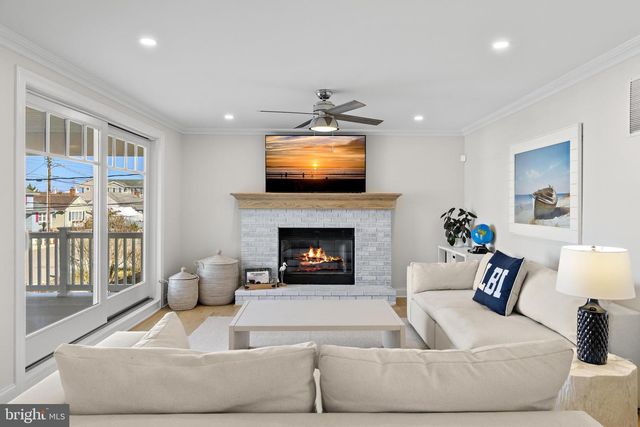 262 N 1ST ST, Surf City, NJ 08008