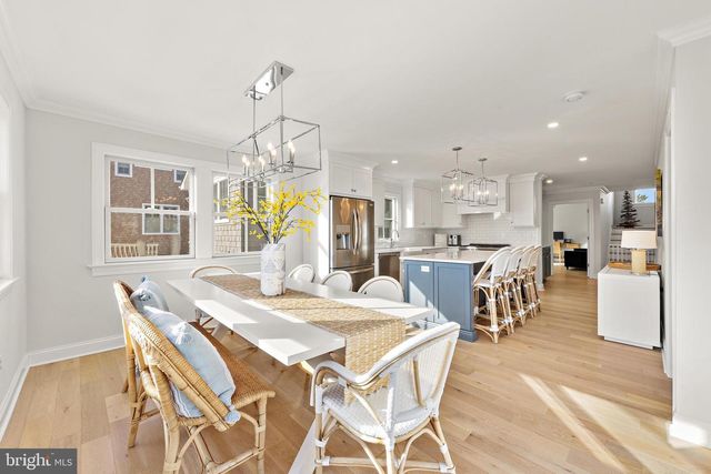 262 N 1ST ST, Surf City, NJ 08008
