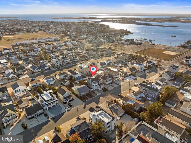 262 N 1ST ST, Surf City, NJ 08008