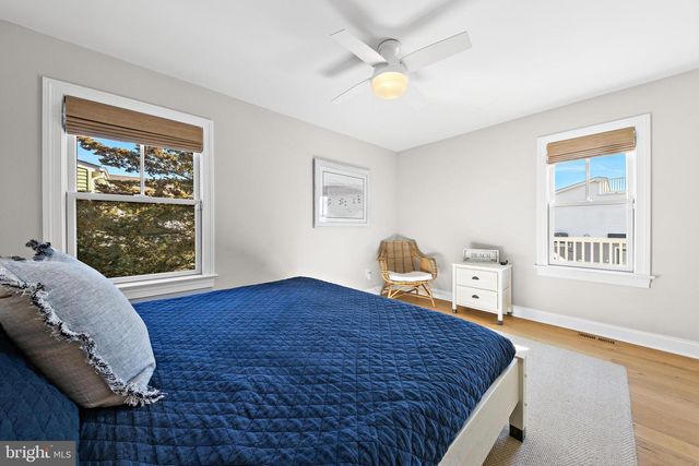 262 N 1ST ST, Surf City, NJ 08008