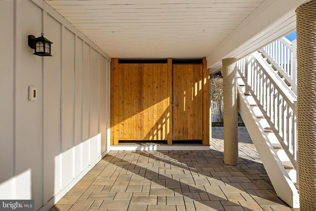262 N 1ST ST, Surf City, NJ 08008