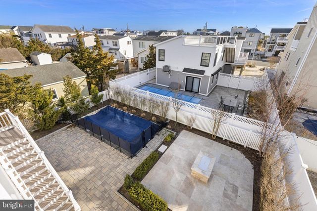 262 N 1ST ST, Surf City, NJ 08008