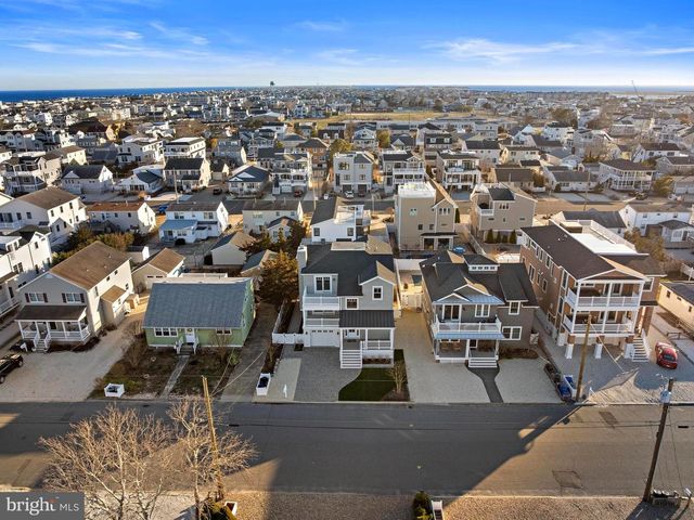 262 N 1ST ST, Surf City, NJ 08008