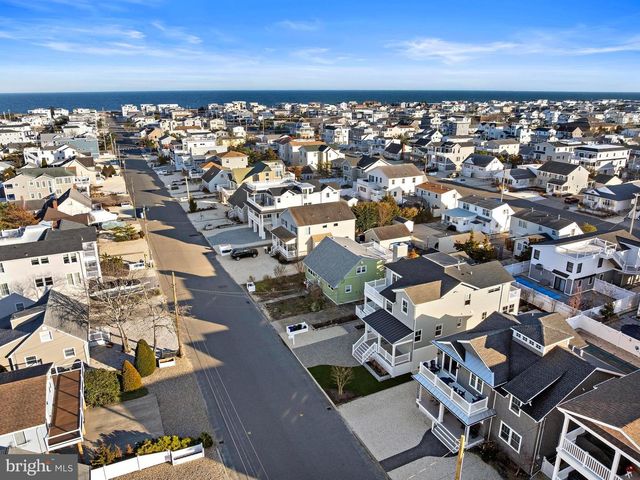 262 N 1ST ST, Surf City, NJ 08008