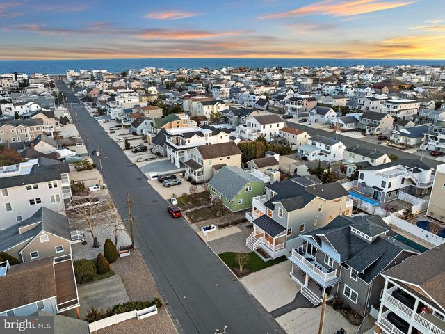 262 N 1ST ST, Surf City, NJ 08008