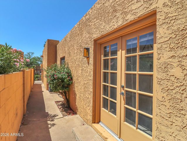 1010 E BECKER Lane, Phoenix, AZ 85020