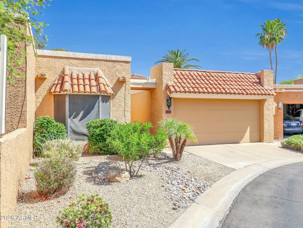 1010 E BECKER Lane, Phoenix, AZ 85020 — photo 3