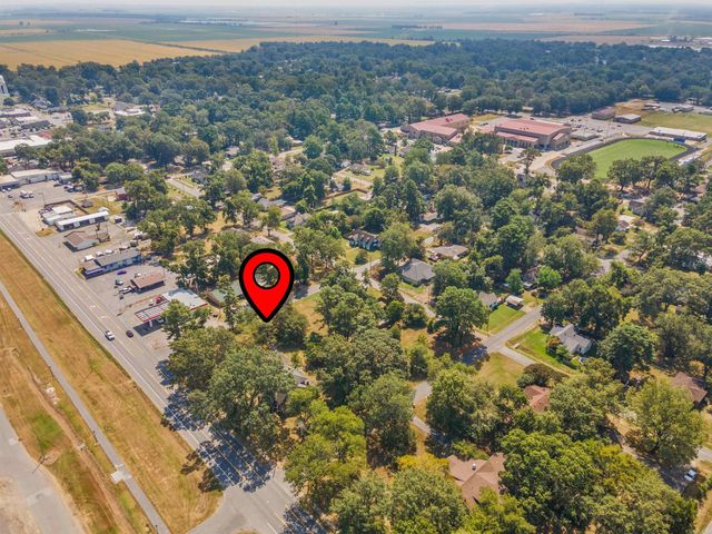 615 W Front Street, Lonoke, AR 72086