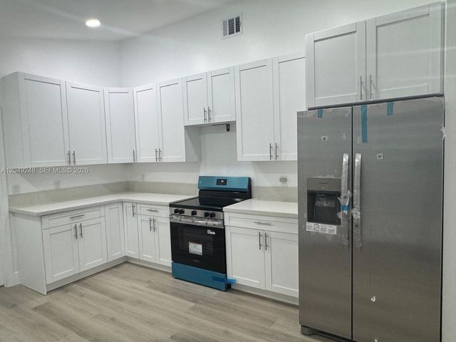 7824 SUNFLOWER DR, Margate, FL 33063