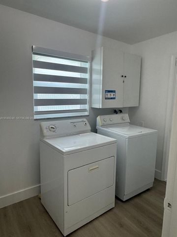7824 SUNFLOWER DR, Margate, FL 33063