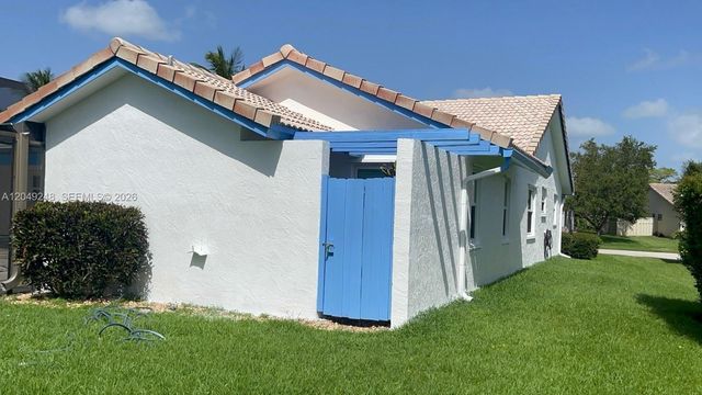 7824 SUNFLOWER DR, Margate, FL 33063