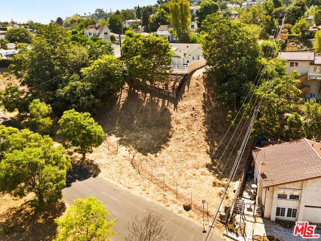 4001 N College Crest Dr., Los Angeles, CA 90065