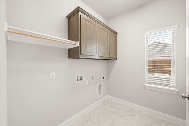 4641 Bonanza Drive, Midlothian, TX 76065