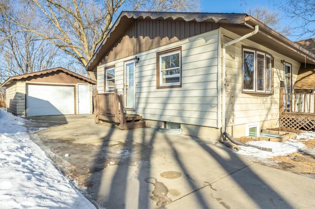 2814 10th Street N, Fargo, ND 58102