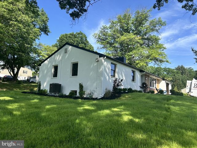 800 FALCON LN, West Chester, PA 19382