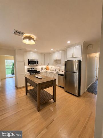 800 FALCON LN, West Chester, PA 19382