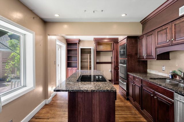 565 Savannah Highway, Charleston, SC 29407