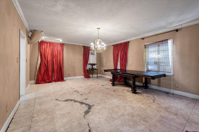 565 Savannah Highway, Charleston, SC 29407