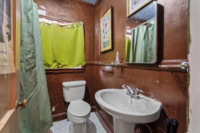 565 Savannah Highway, Charleston, SC 29407