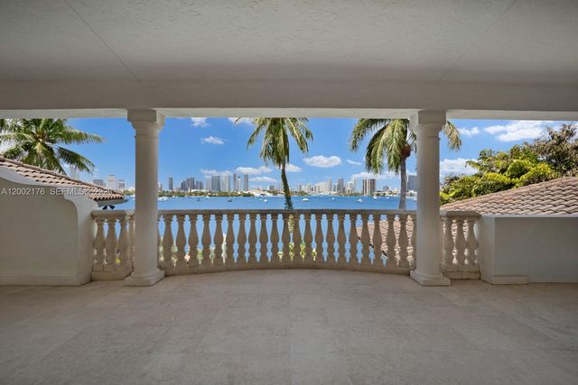 432 S Hibiscus Dr, Miami Beach, FL 33139