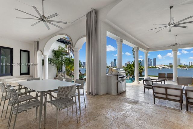 432 S Hibiscus Dr, Miami Beach, FL 33139