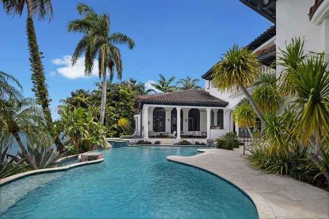 432 S Hibiscus Dr, Miami Beach, FL 33139