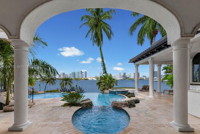 432 S Hibiscus Dr, Miami Beach, FL 33139