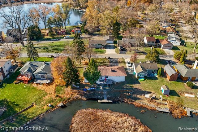 6072 Brockway Street, Commerce Twp, MI 48382