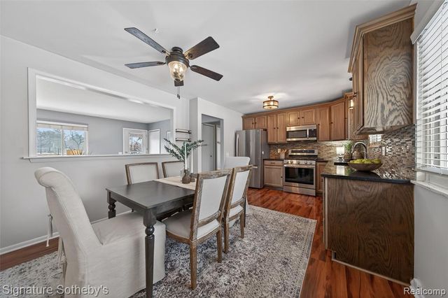 6072 Brockway Street, Commerce Twp, MI 48382