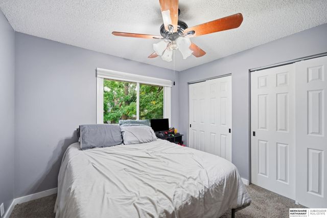 6220 Fleetwood Drive, Lincoln, NE 68516