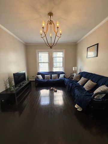 237 Highland Ave. 2, Somerville, MA 02143