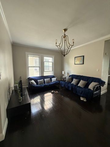 237 Highland Ave. 2, Somerville, MA 02143