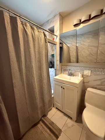 237 Highland Ave. 2, Somerville, MA 02143