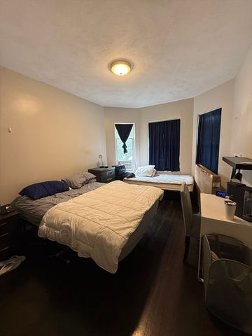 237 Highland Ave. 2, Somerville, MA 02143