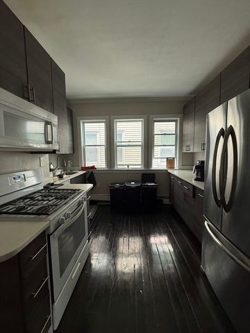 237 Highland Ave. 2, Somerville, MA 02143