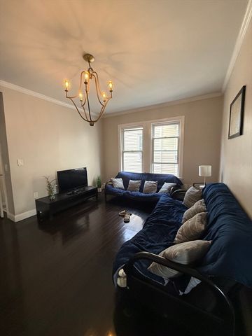 237 Highland Ave. 2, Somerville, MA 02143