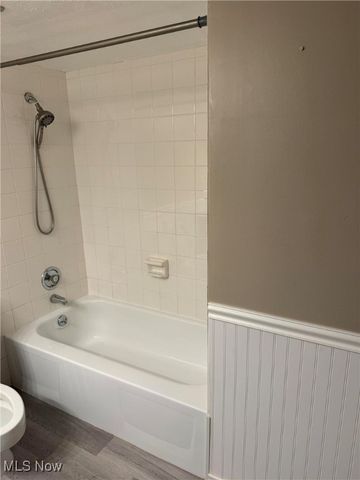 4183 Columbia Road 121, North Olmsted, OH 44070