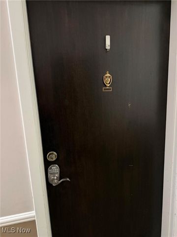 4183 Columbia Road 121, North Olmsted, OH 44070