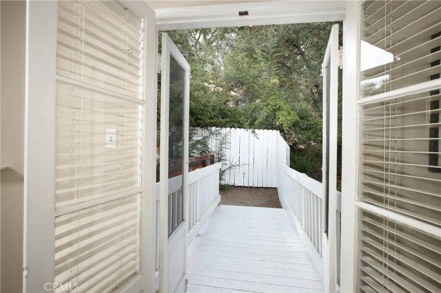 3117 Sparr Boulevard, Glendale, CA 91208