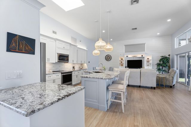 10324 Inverness Way, Port St. Lucie, Port St Lucie, FL 34986